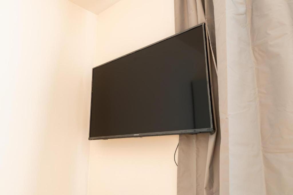 Brand New Studio Apartment #24 In Elite Residence With Free Secure Parking In The Center Praga Exterior foto