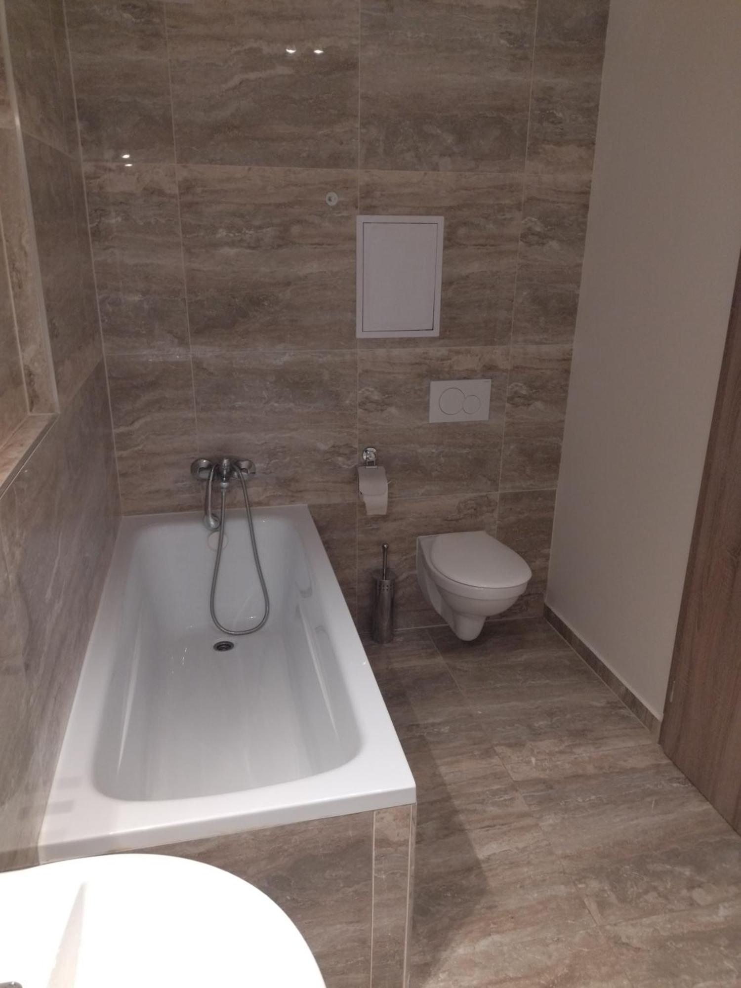 Brand New Studio Apartment #24 In Elite Residence With Free Secure Parking In The Center Praga Exterior foto