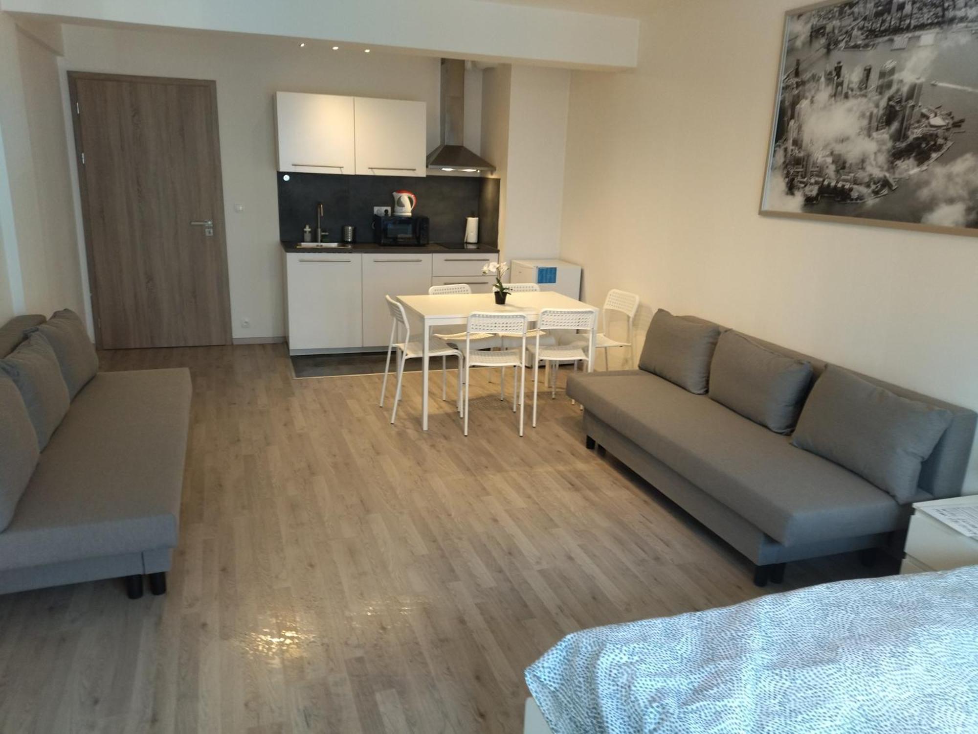 Brand New Studio Apartment #24 In Elite Residence With Free Secure Parking In The Center Praga Exterior foto